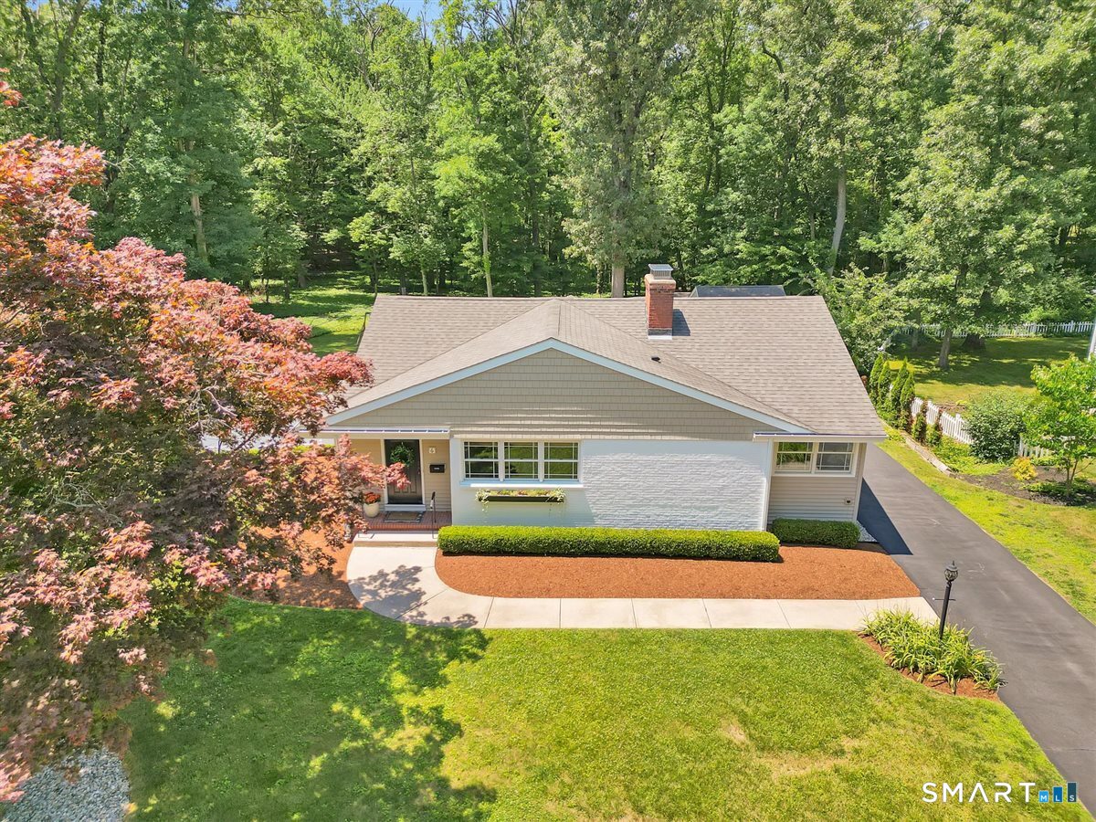 6 Bruce Road Manchester, CT 06040 - Photo 12 of 21 Gallery Image 12