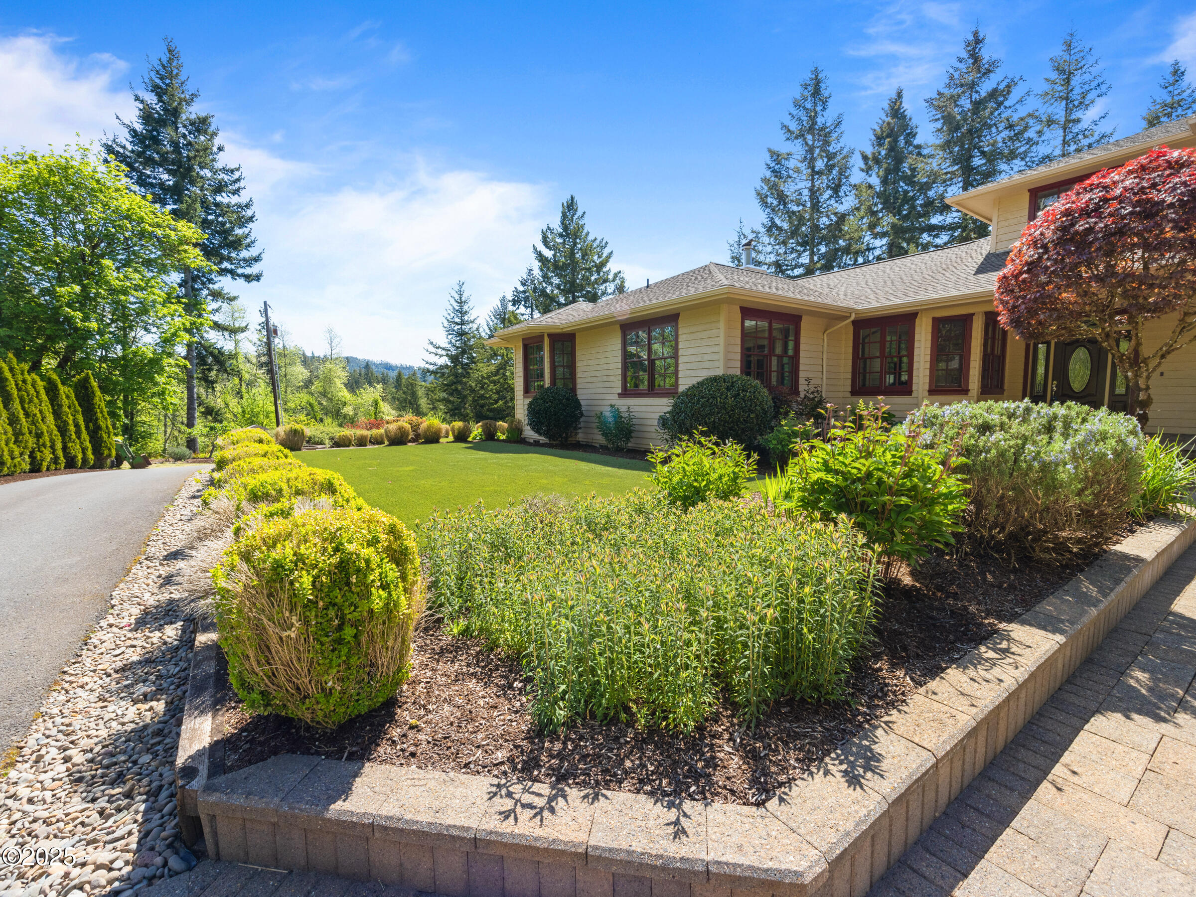 245 Olalla Road Toledo, OR 97391 - Photo 39 of 47 Manicured Grounds