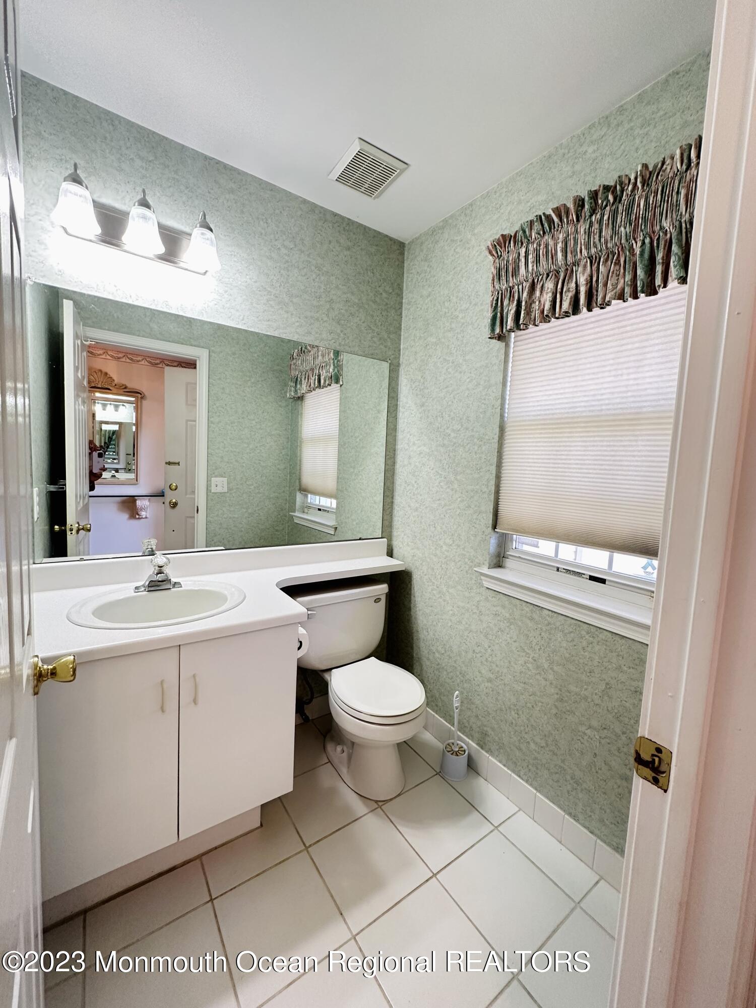 8 Alpine Road, Unit 197 Holmdel, NJ 07733 - Photo 17 of 18 IMG-9639