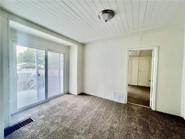$111,000 | 10406 East Lexington Avenue, Independence, MO 64053