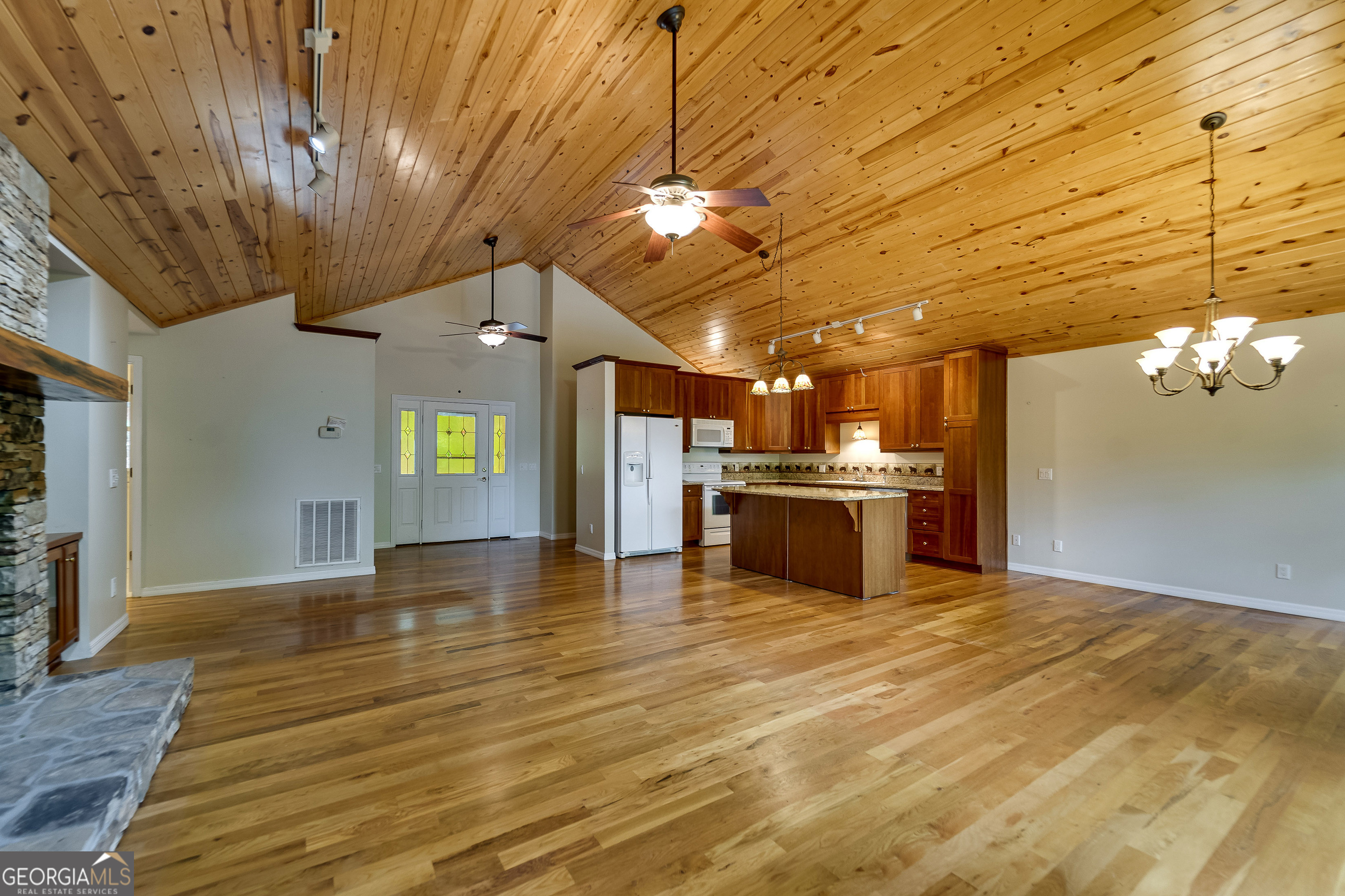 55 Cool Spring Lane Clayton, GA 30525 - Photo 13 of 44