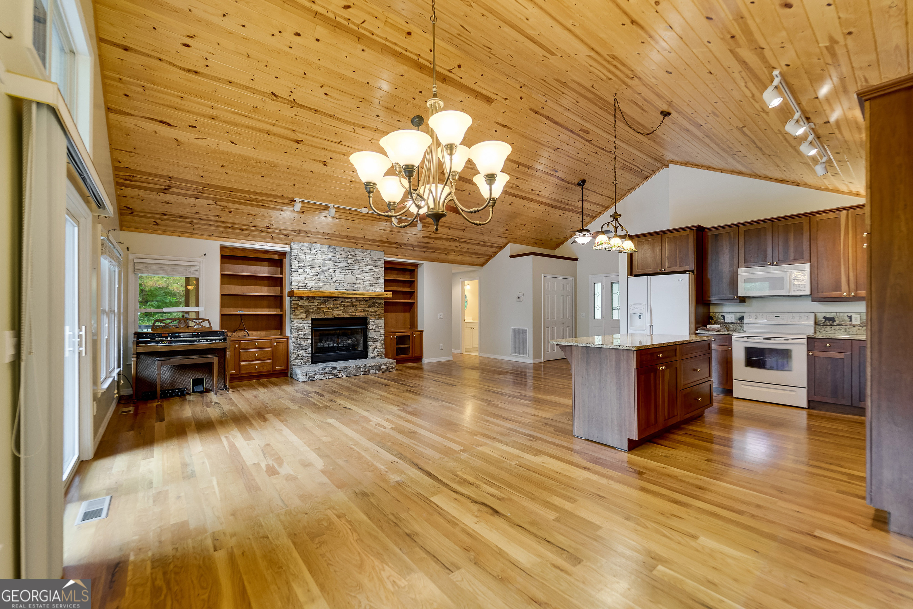 55 Cool Spring Lane Clayton, GA 30525 - Photo 14 of 44