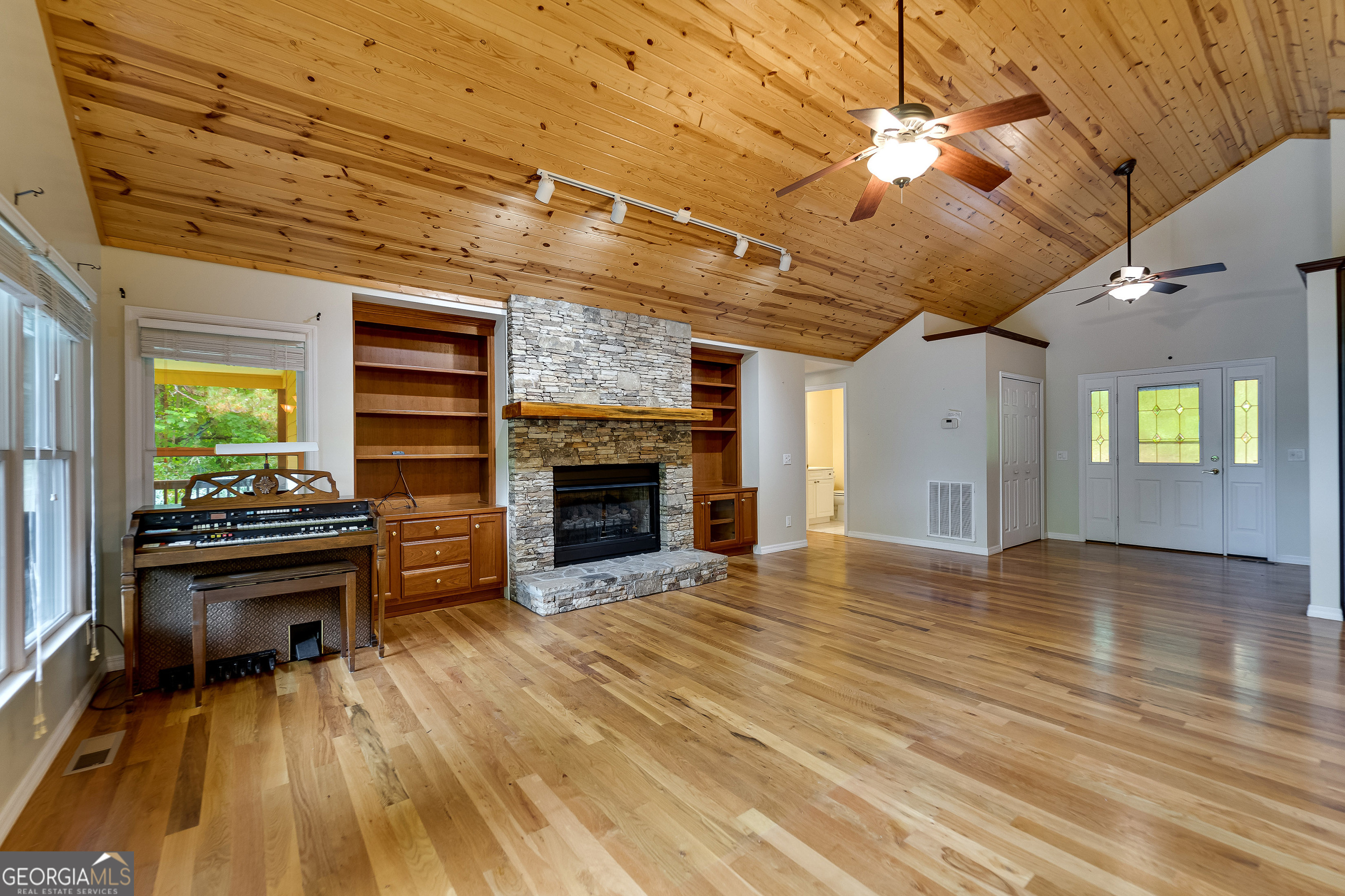 55 Cool Spring Lane Clayton, GA 30525 - Photo 9 of 44