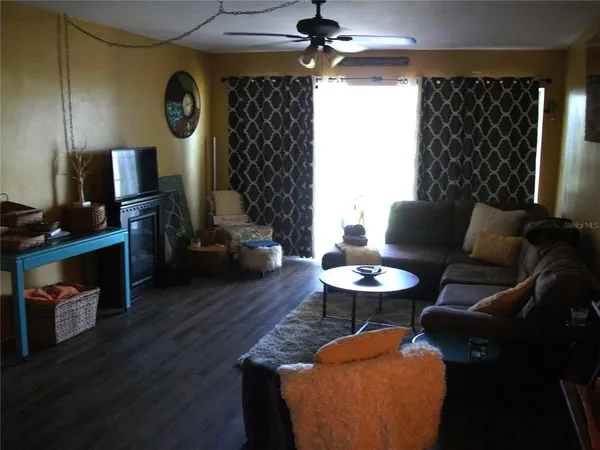 $94,900 | 200 North Betty Lane, Unit 5F, Clearwater, FL 33755