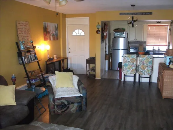 $94,900 | 200 North Betty Lane, Unit 5F, Clearwater, FL 33755