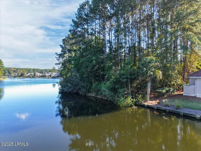 $425,000 | 44 Anchor Cove Court, Bluffton, SC 29910