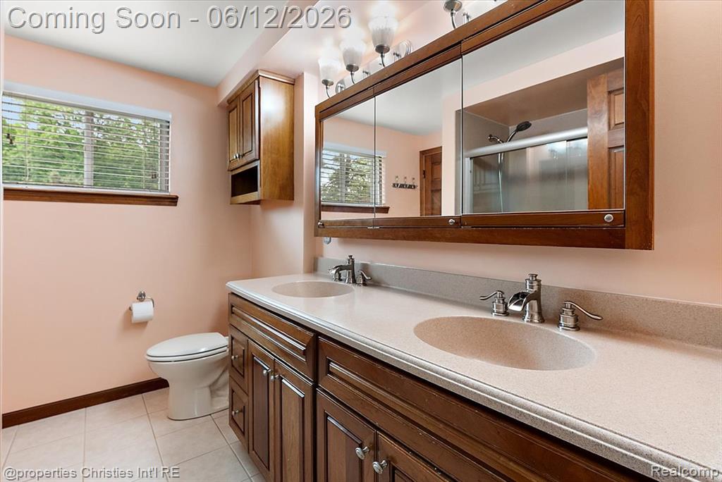 43848 Arlington Road Canton, MI 48187 - Photo 27 of 51