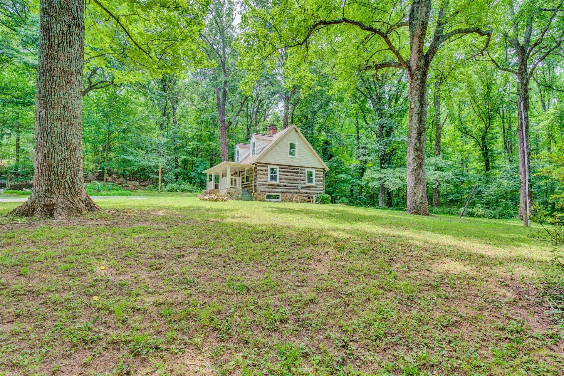 156 Ridgeview Circle Roanoke, VA 24019 - Photo 29 of 36 30-SHOWS GREAT-157-Henry
