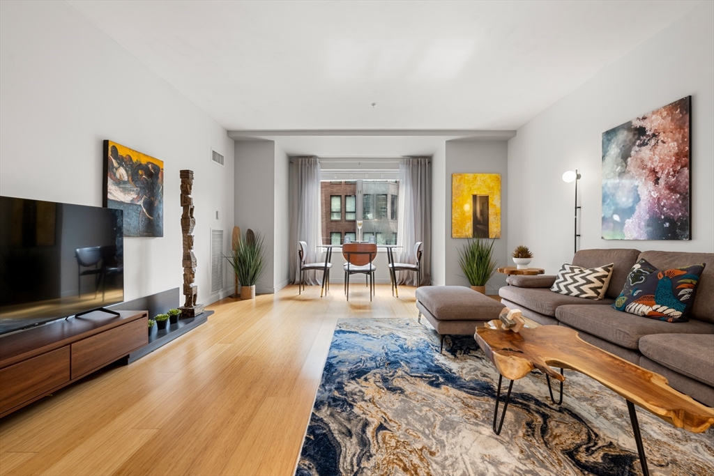 16 Miner Street, Unit 206 Boston, MA 02215 - Photo 10 of 10