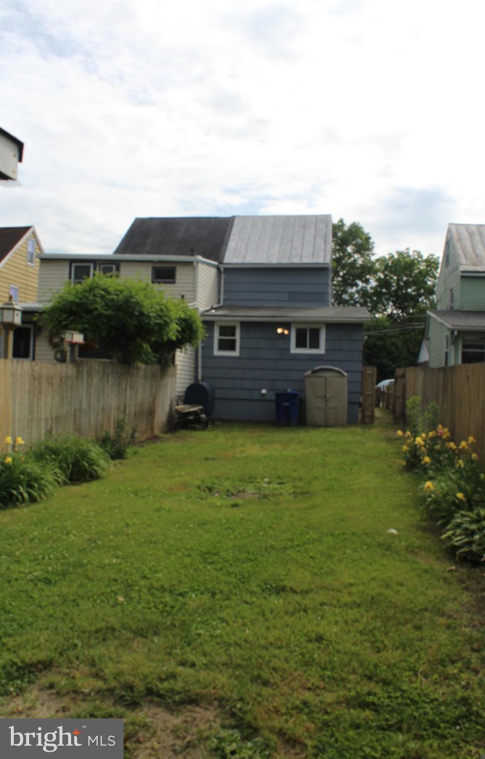 143 Risdon Street Mount Holly, NJ 08060 - Photo 4 of 12