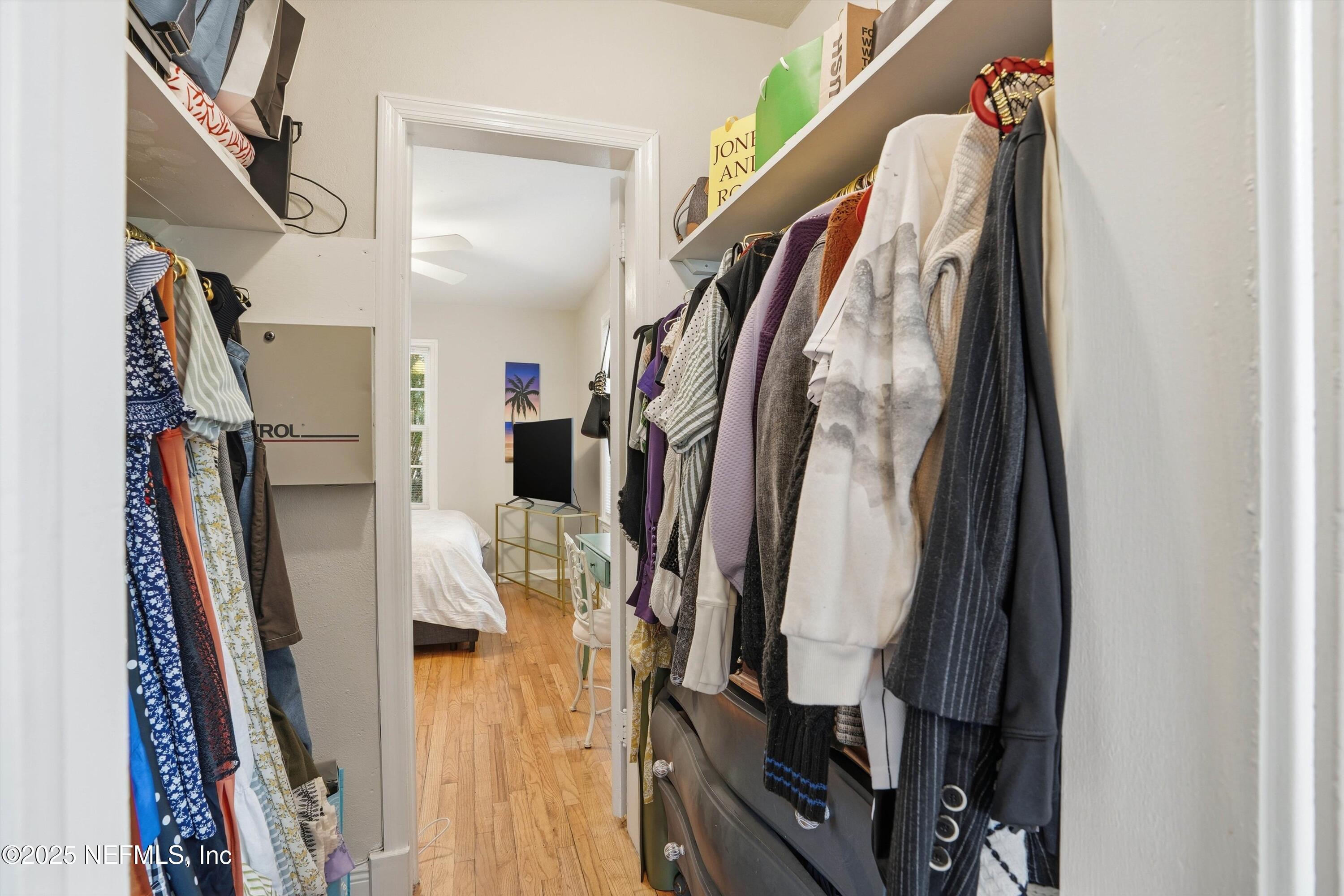 1602 Felch Avenue Jacksonville, FL 32207 - Photo 14 of 26 15-Walk-in Closet