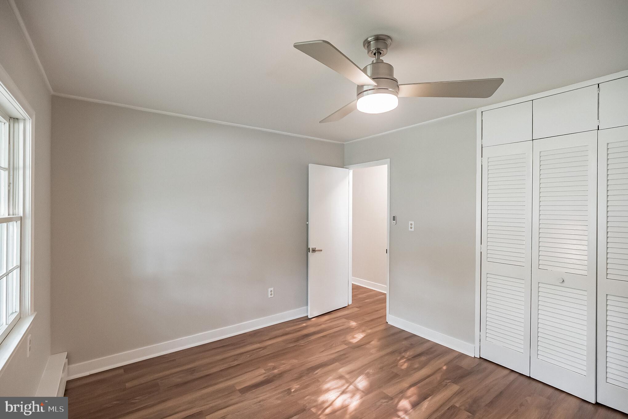 28 Cinnamon Road Levittown, PA 19057 - Photo 18 of 30 1st Floor front bedroom