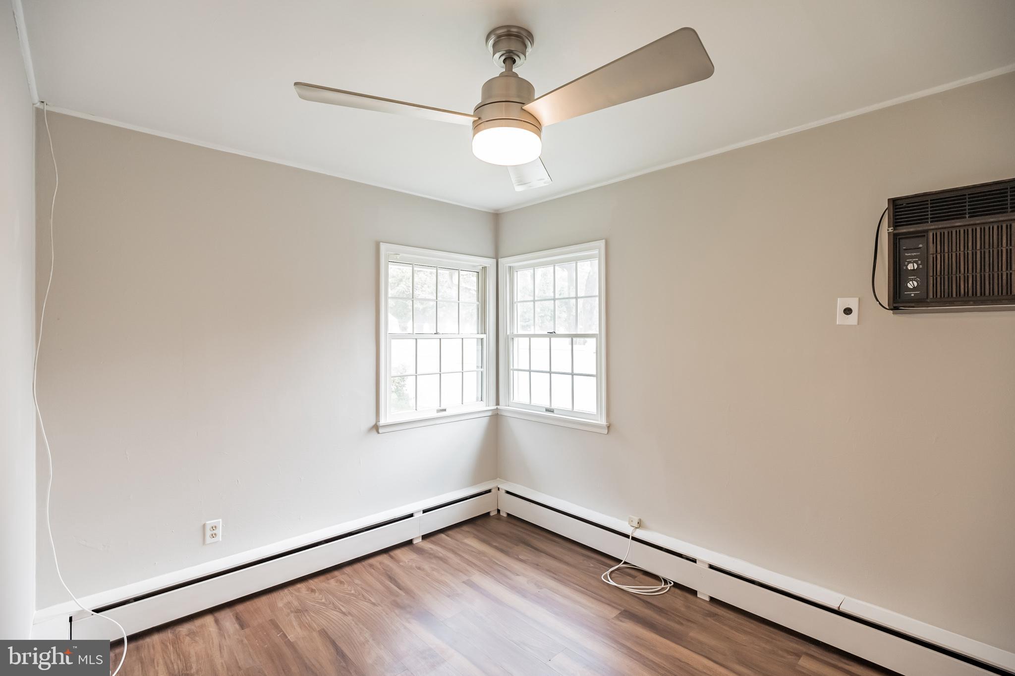 28 Cinnamon Road Levittown, PA 19057 - Photo 21 of 30 First floor back bedroom