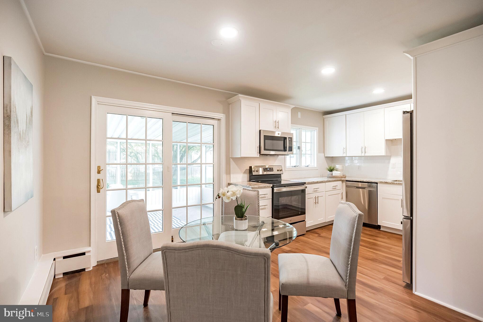 28 Cinnamon Road Levittown, PA 19057 - Photo 7 of 30 Dining / Kitchen