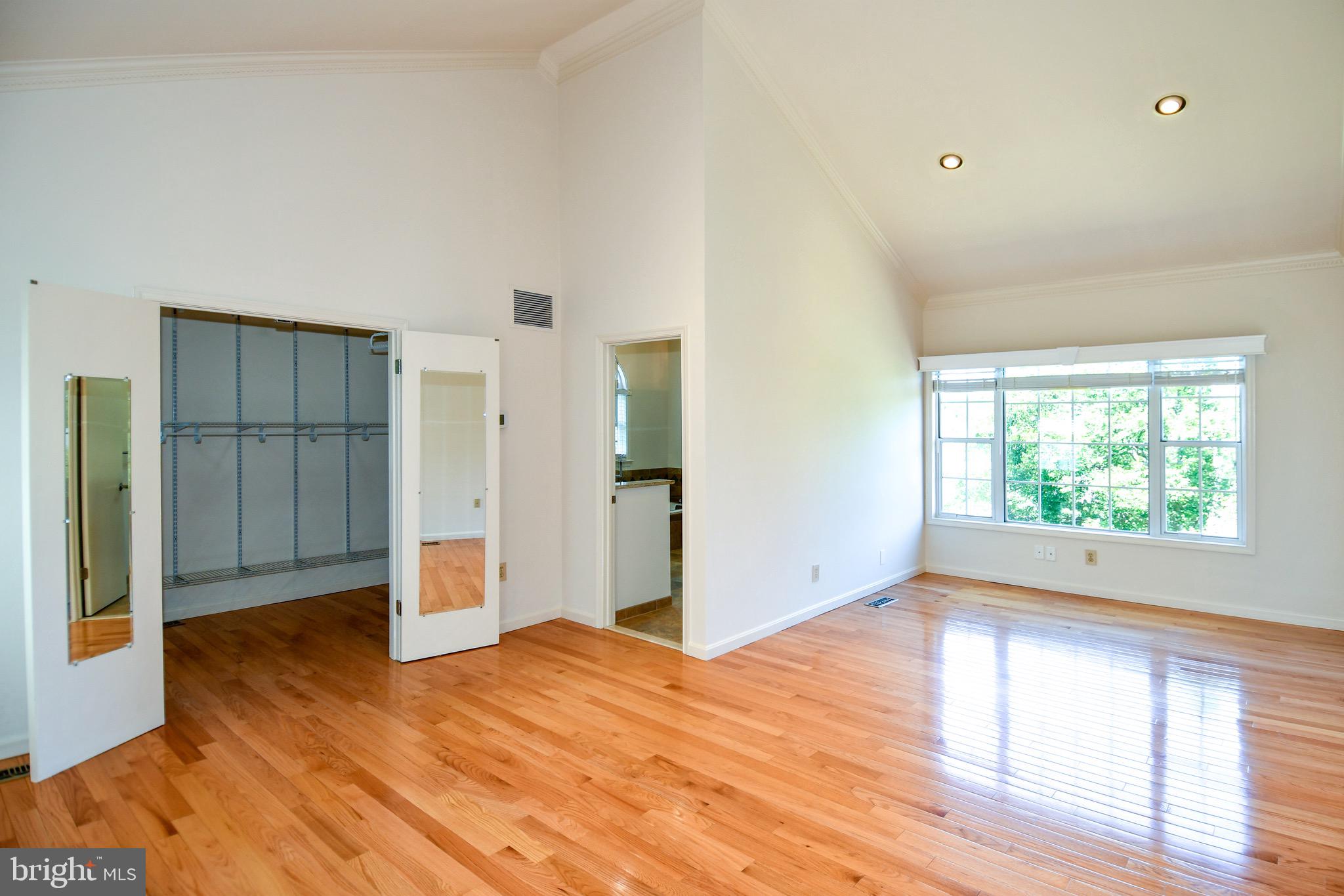11061 Tottenham Lane Reston, VA 20194 - Photo 40 of 89