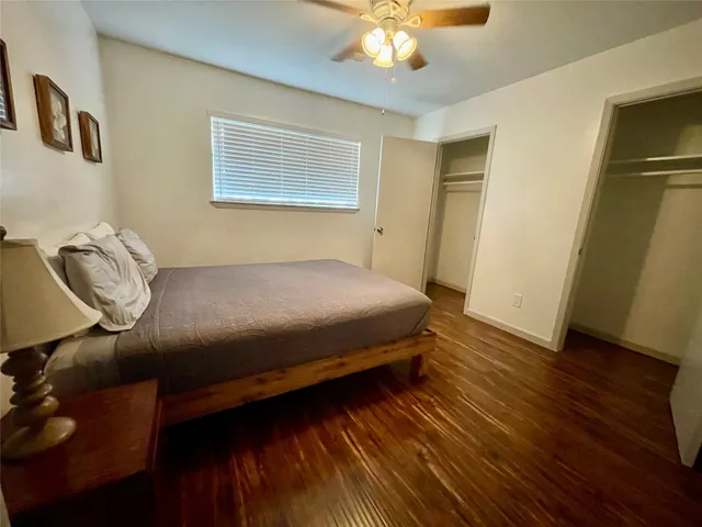 $1,599 | 9775 Pine Lake Drive, Unit 14, Houston, TX 77055