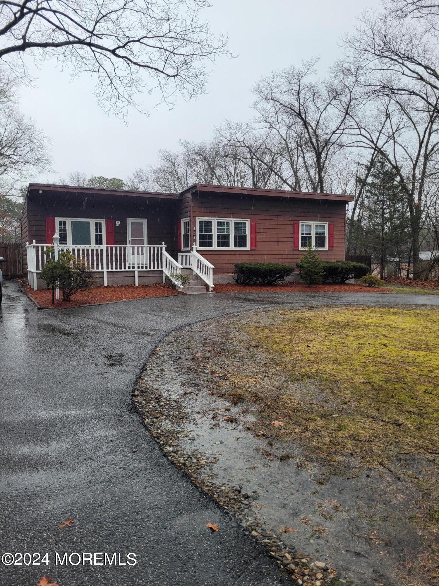 183 Vienna Road Howell, NJ 07731 - Photo 3 of 17 20240302_133425