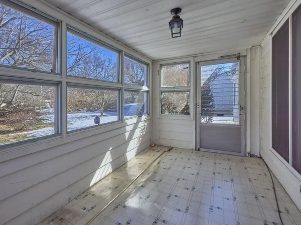 $555,000 | 42 Ellis Drive, Worcester, MA 01609