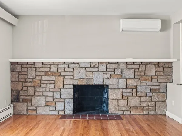 $555,000 | 42 Ellis Drive, Worcester, MA 01609