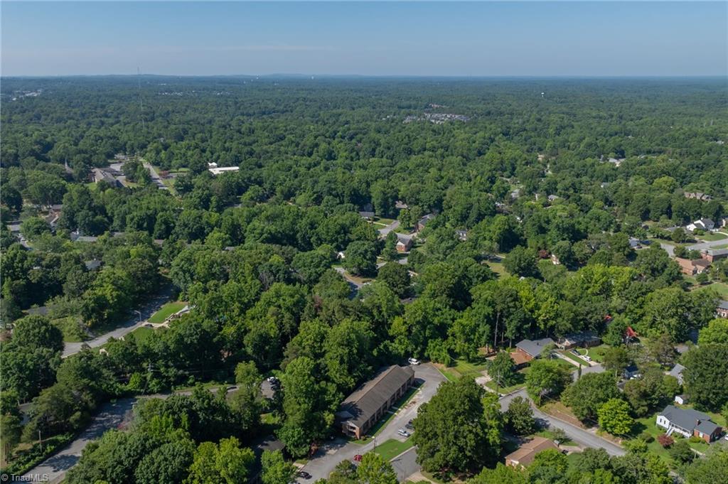 1107 Robinhood Road, Unit B High Point, NC 27262 - Photo 12 of 13