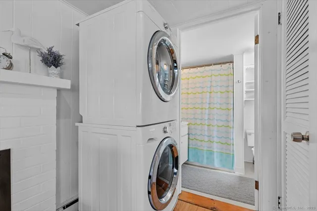 $1,950 | 8 Hill Avenue, Stonington, CT 06378