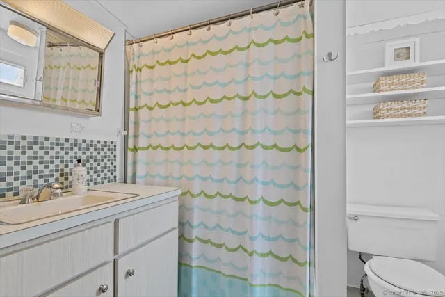 $1,950 | 8 Hill Avenue, Stonington, CT 06378