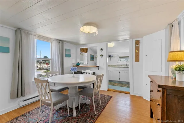 $1,950 | 8 Hill Avenue, Stonington, CT 06378