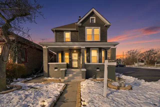 $1,495 | 1504 Hanover Street, Unit 2, Chicago Heights, IL 60411