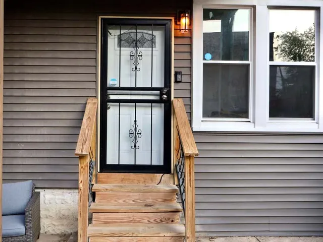 $1,595 | 1504 Hanover Street, Unit 2, Chicago Heights, IL 60411