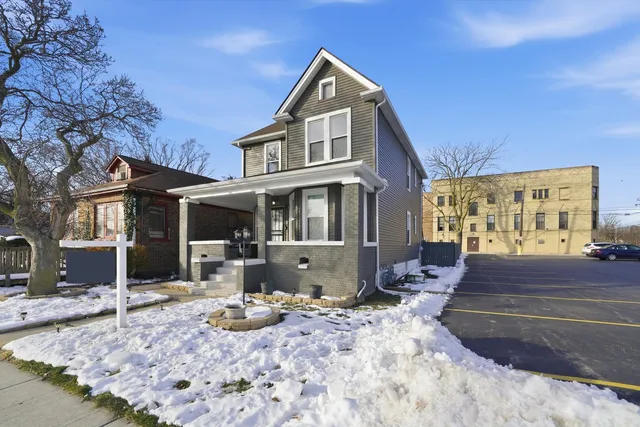 $1,495 | 1504 Hanover Street, Unit 2, Chicago Heights, IL 60411