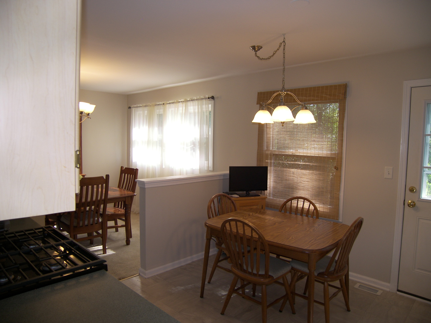651 Surryse Road Lake Zurich, IL 60047 - Photo 12 of 33