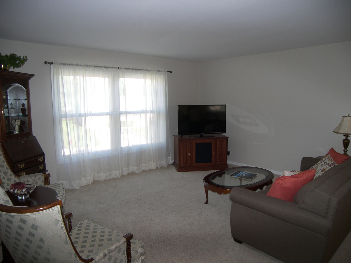 651 Surryse Road Lake Zurich, IL 60047 - Photo 5 of 33