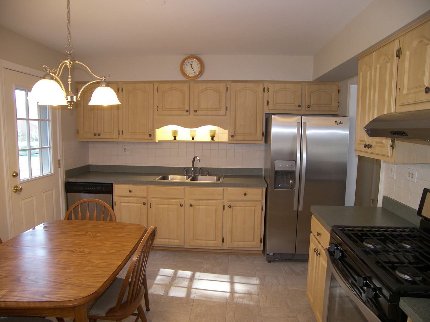 651 Surryse Road Lake Zurich, IL 60047 - Photo 10 of 33