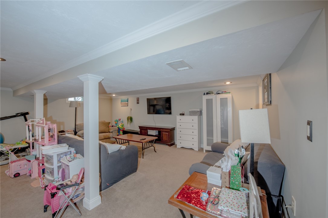 19 Harvey Road Middletown, RI 02842 - Photo 25 of 43