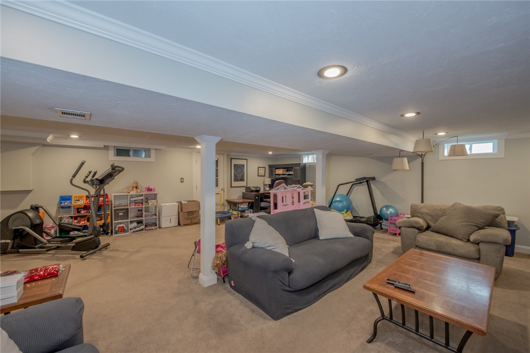 19 Harvey Road Middletown, RI 02842 - Photo 28 of 43