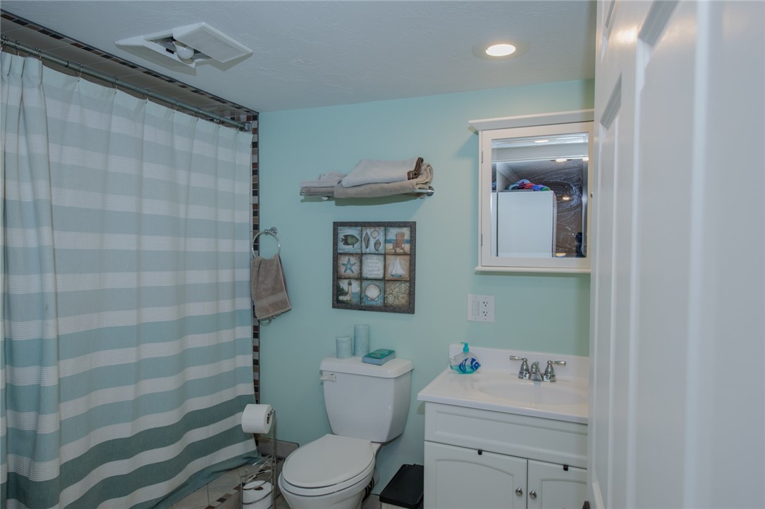 19 Harvey Road Middletown, RI 02842 - Photo 29 of 43