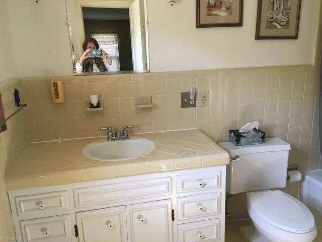 $1,000 | 234 Hylton Street, Mount Airy, NC 27030