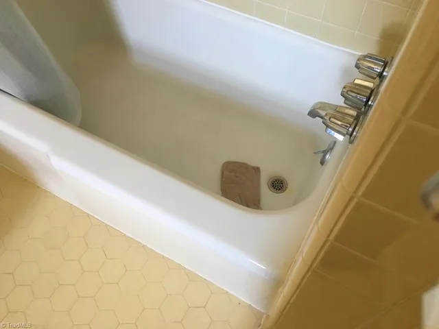 $1,000 | 234 Hylton Street, Mount Airy, NC 27030