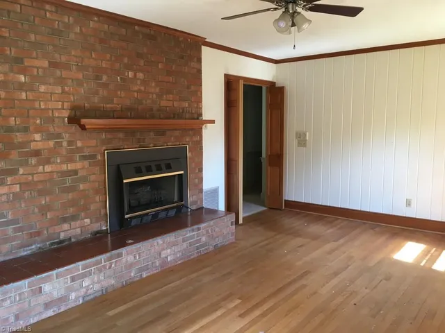 $1,000 | 234 Hylton Street, Mount Airy, NC 27030