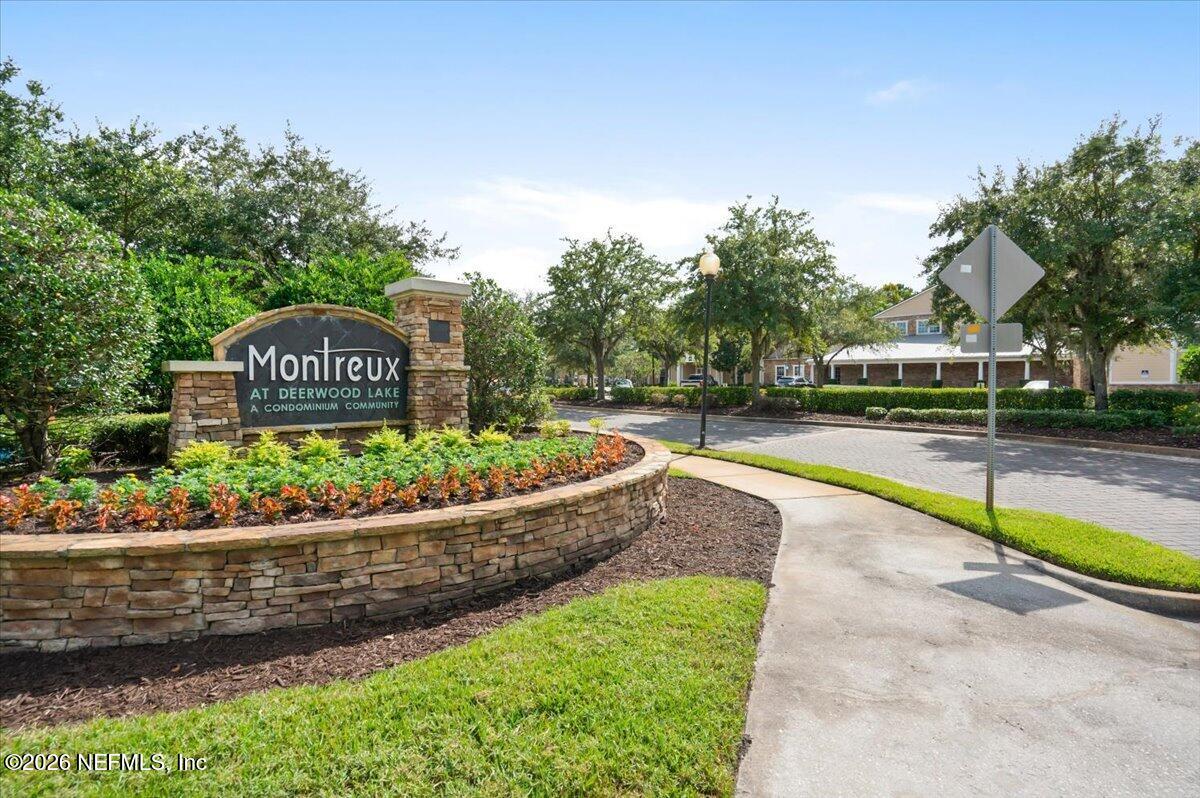 8550 Touchton Road, Unit 811 Jacksonville, FL 32216 - Photo 32 of 58 01-amenity_montreux (1)