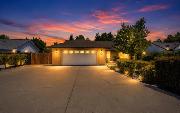 $459,000 | 4565 Cerro Lane, Redding, CA 96001
