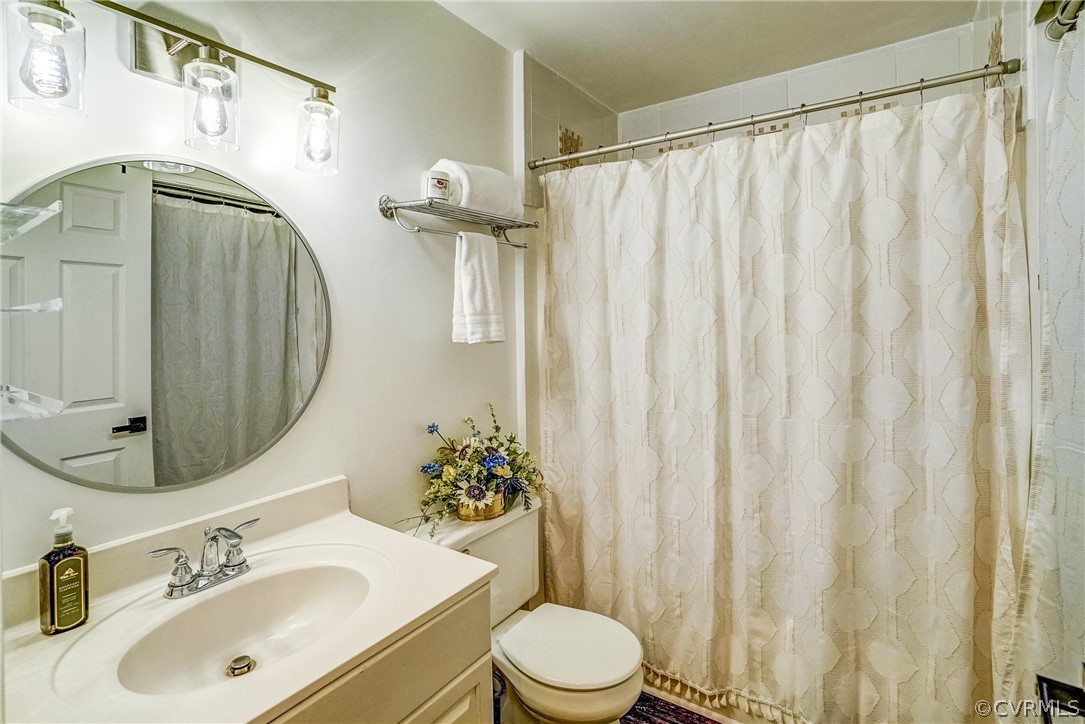 2718 Brookforest Road Midlothian, VA 23112 - Photo 15 of 23