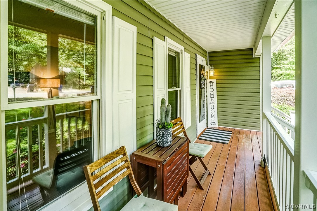 2718 Brookforest Road Midlothian, VA 23112 - Photo 3 of 23