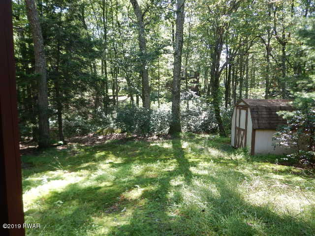 410 Maple Ridge Drive Hawley, PA 18428 - Photo 3 of 15