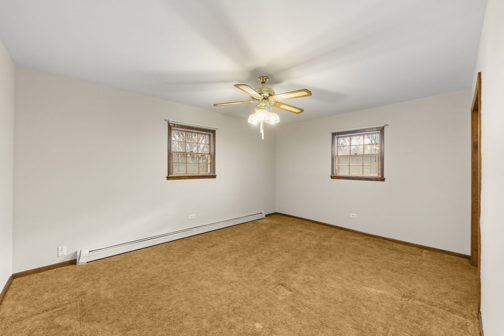 4104 Sunset Road Matteson, IL 60443 - Photo 17 of 34 a view of an empty room with a window