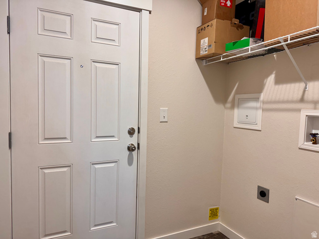32 Sevier River, Unit 32 Levan, UT 84639 - Photo 27 of 50 Laundry area with hookup for an electric dryer, washer hookup