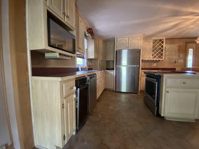 2875 Raleigh Circle Shawsville, VA 24162 - Photo 18 of 67 IMG_8020