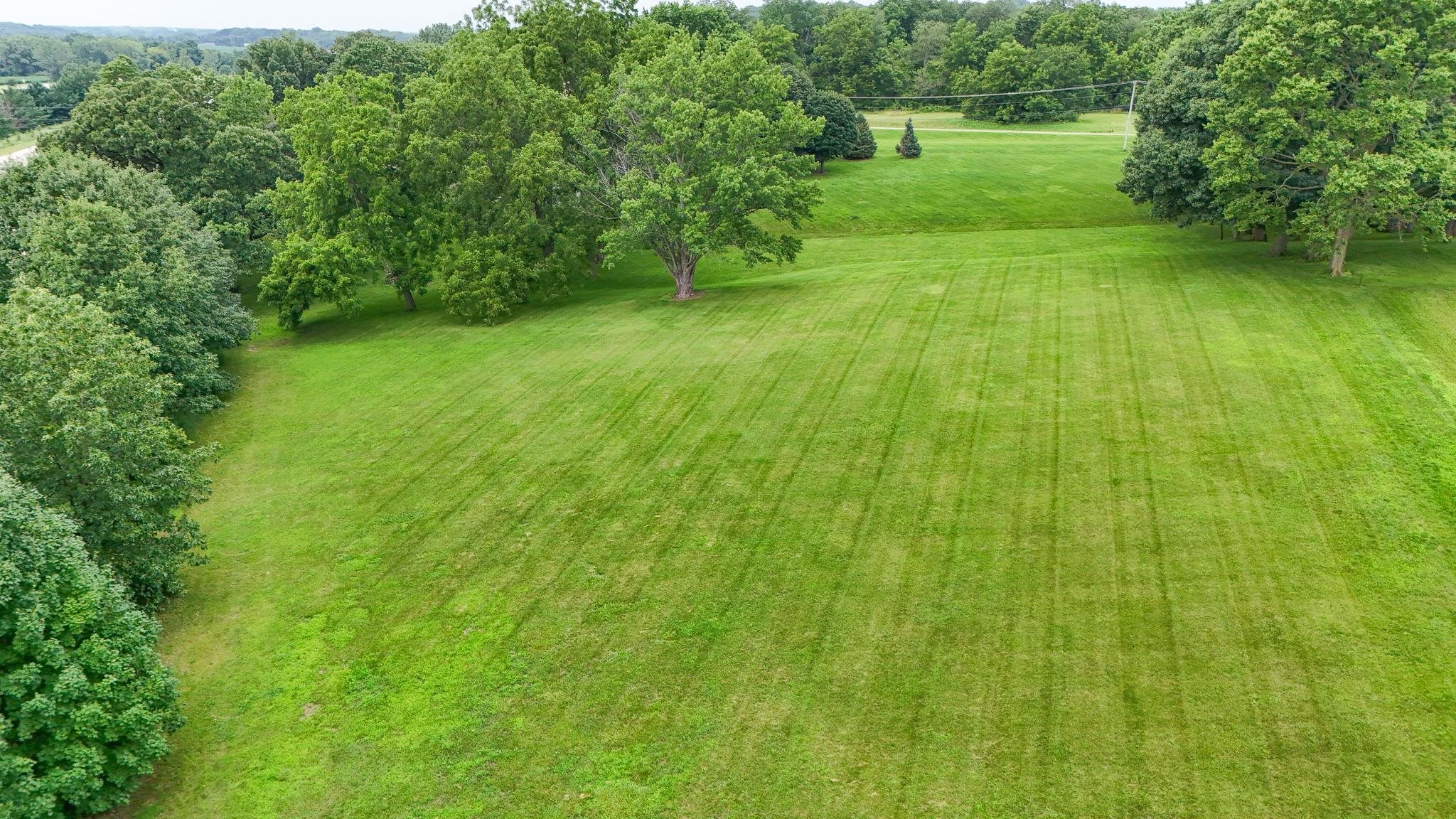 1742 Wolverine Road Dixon, IL 61021 - Photo 19 of 49