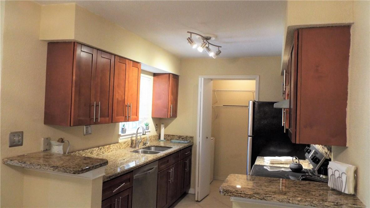 833 Riverside Drive, Unit 824 Coral Springs, FL 33071 - Photo 7 of 40 Photo 7
