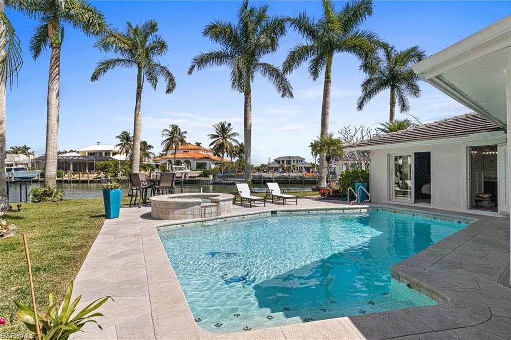2640 Tarpon Road Naples, FL 34102 - Photo 8 of 34 Gallery Image 8